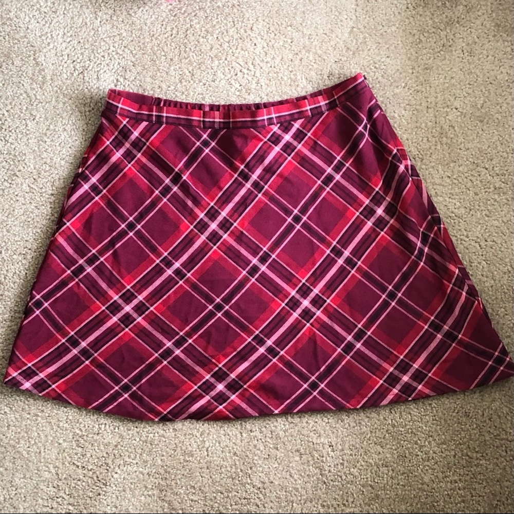 ‼️LAST CHANCE ITEM‼️ will be deleting on Friday 
Red Plaid Skirt